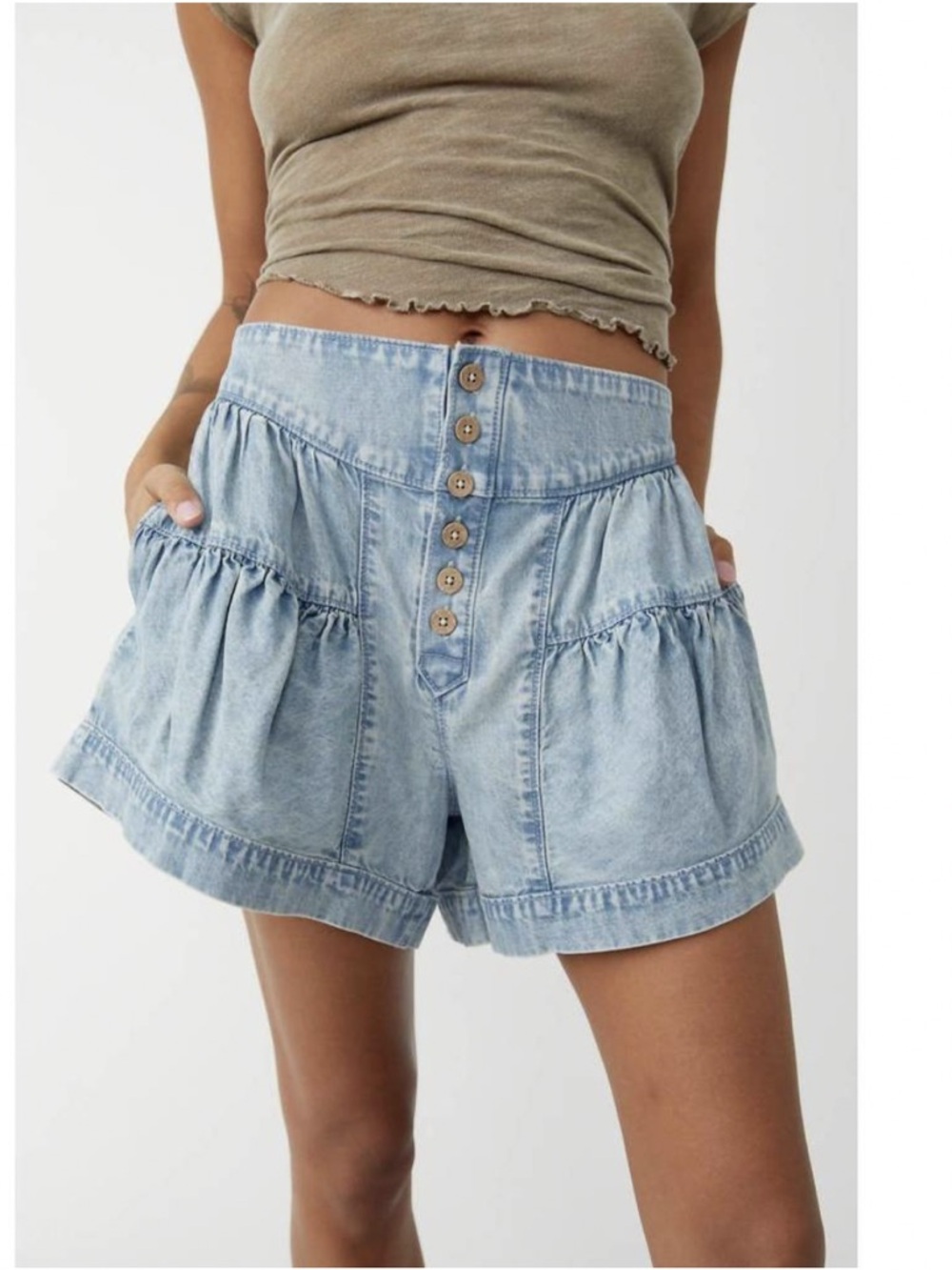 NEW FREE PEOPLE we the free fleur denim shorts in belle blue
$67 $98